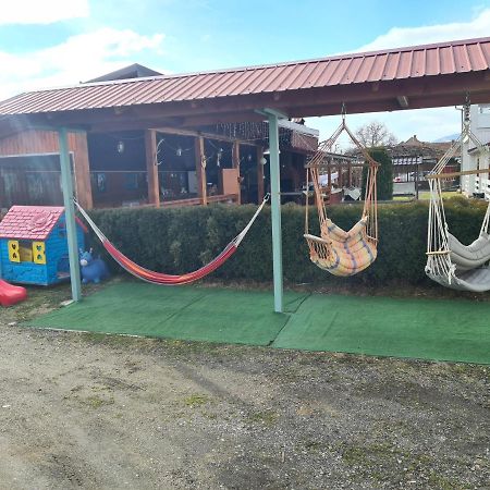 Cazare Turism Prislop Haţeg Exterior foto